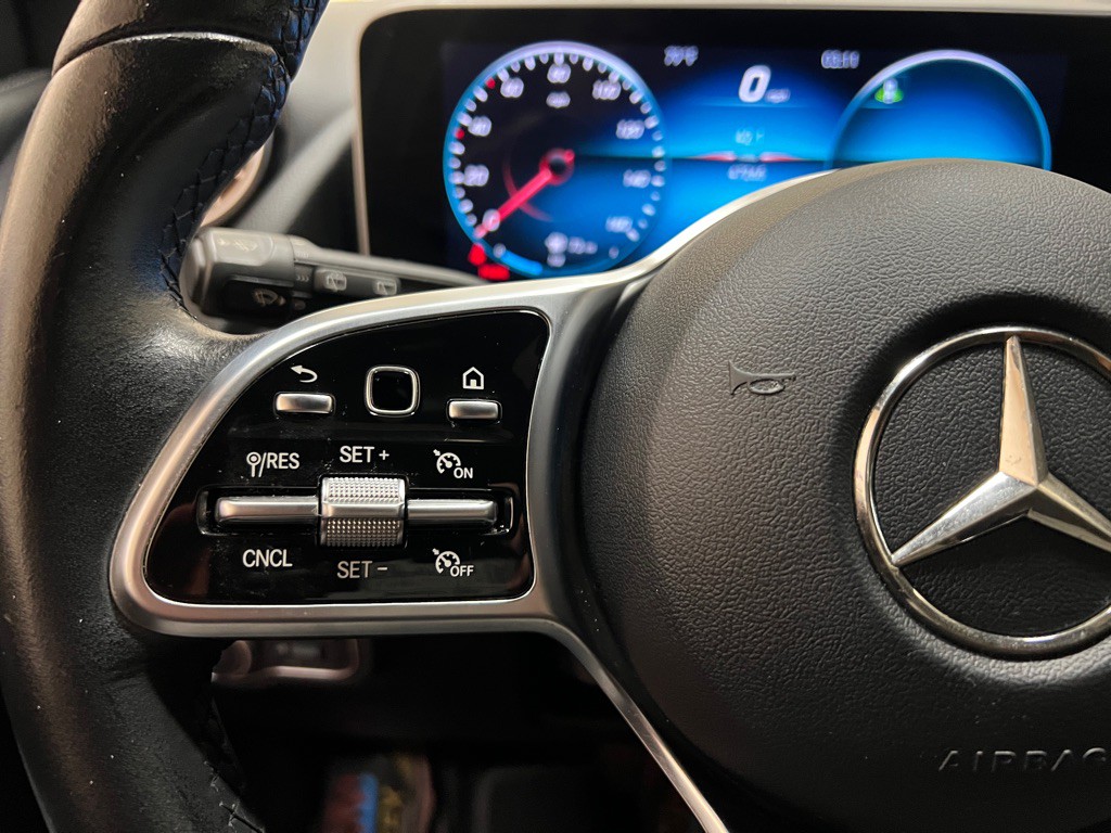 2021 Mercedes-Benz GLA-Class Image 17