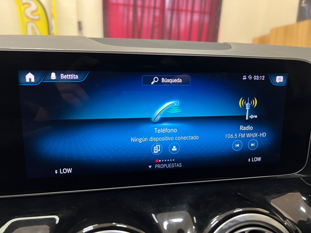 2021 Mercedes-Benz GLA-Class Image 24