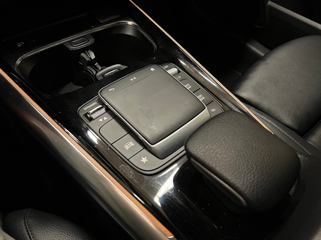 2021 Mercedes-Benz GLA-Class Image 27