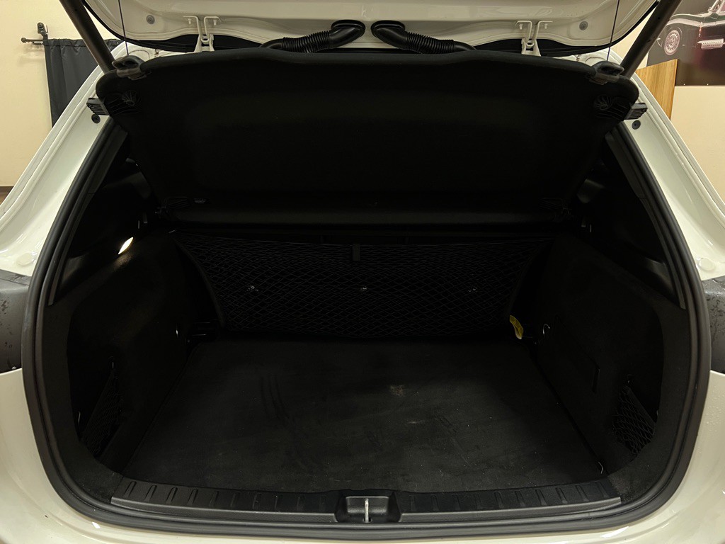 2021 Mercedes-Benz GLA-Class Image 35