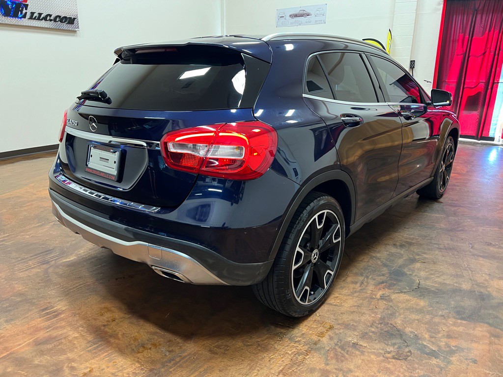 2018 Mercedes-Benz GLA-Class Image 9