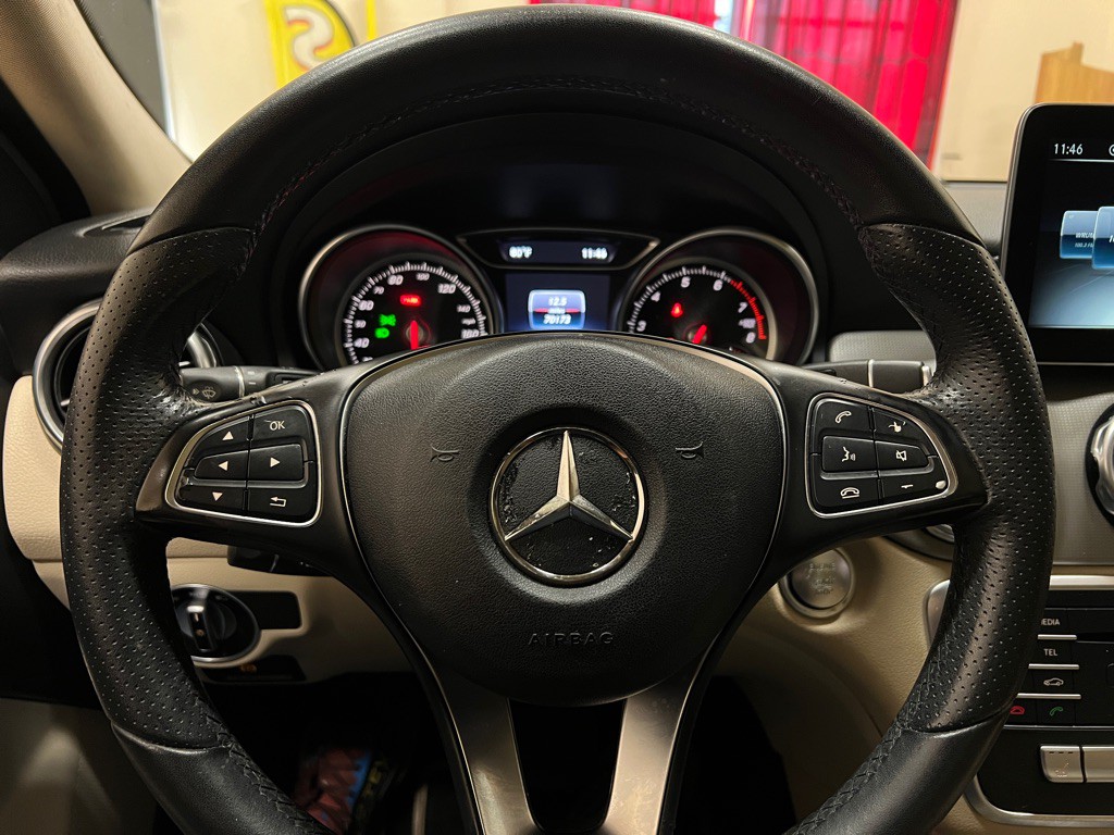 2018 Mercedes-Benz GLA-Class Image 18