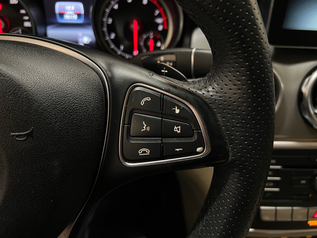 2018 Mercedes-Benz GLA-Class Image 19
