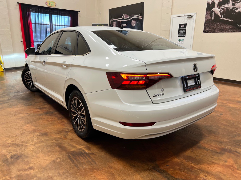 2019 Volkswagen Jetta Image 2