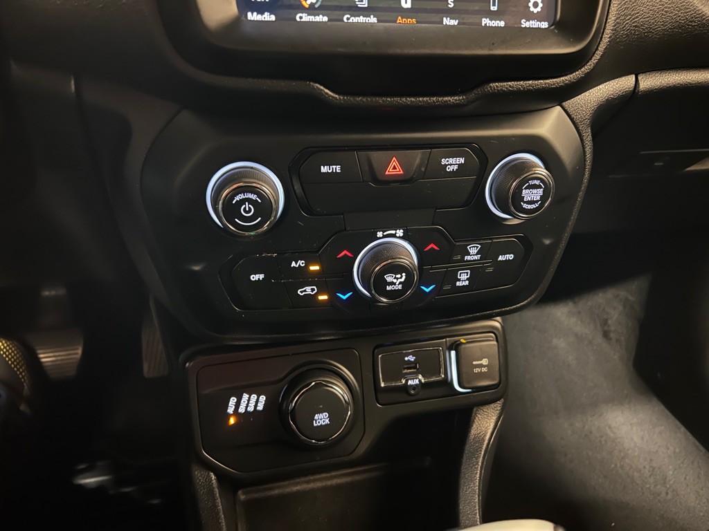 2020 Jeep Renegade Image 26