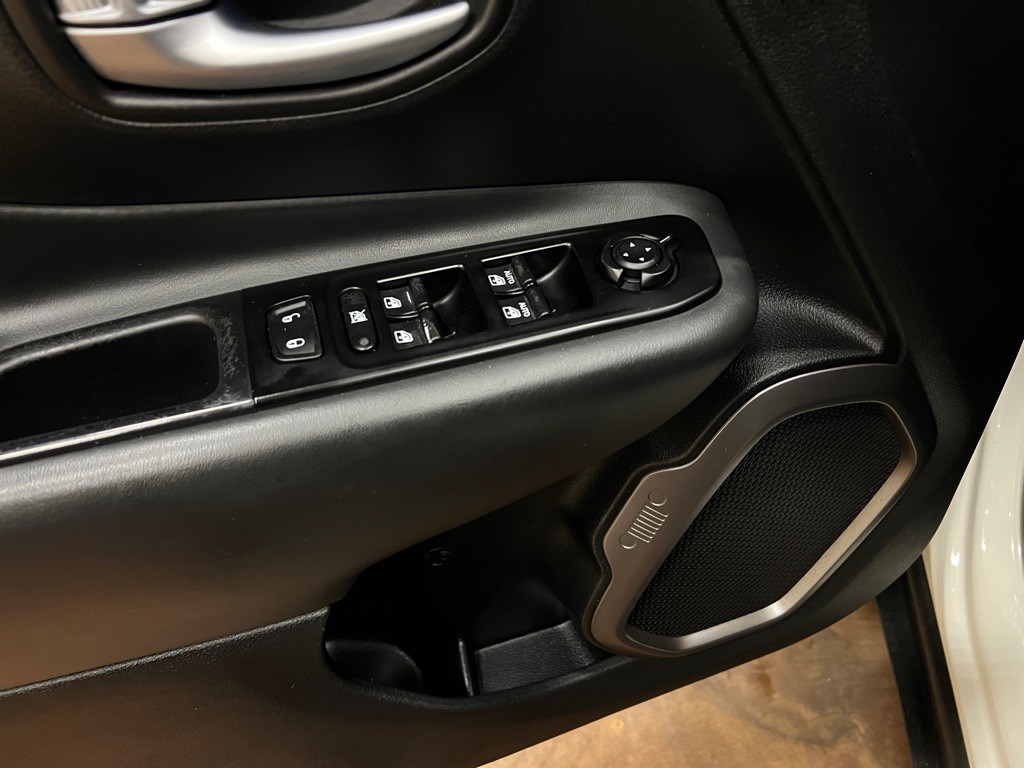 2020 Jeep Renegade Image 29