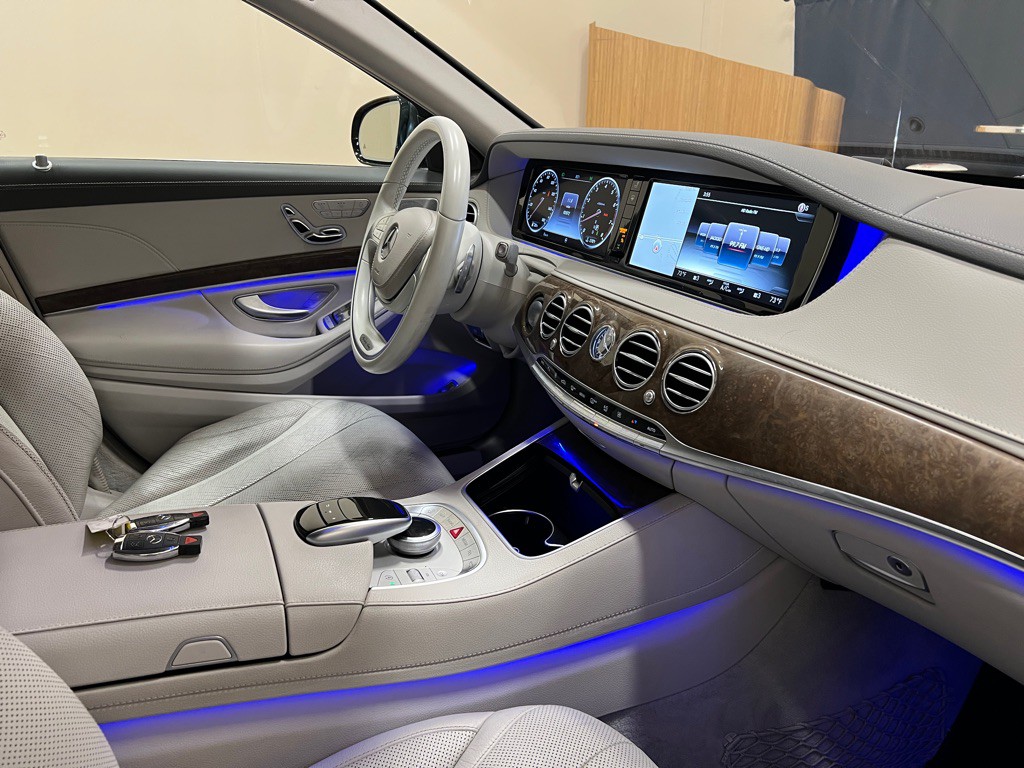 2017 Mercedes-Benz S-Class Image 17