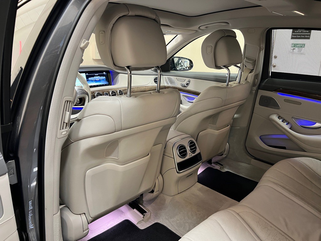 2017 Mercedes-Benz S-Class Image 32