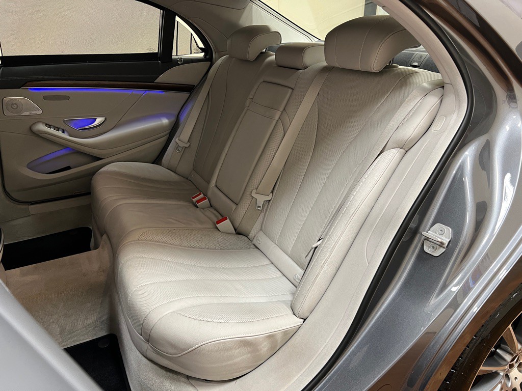2017 Mercedes-Benz S-Class Image 33
