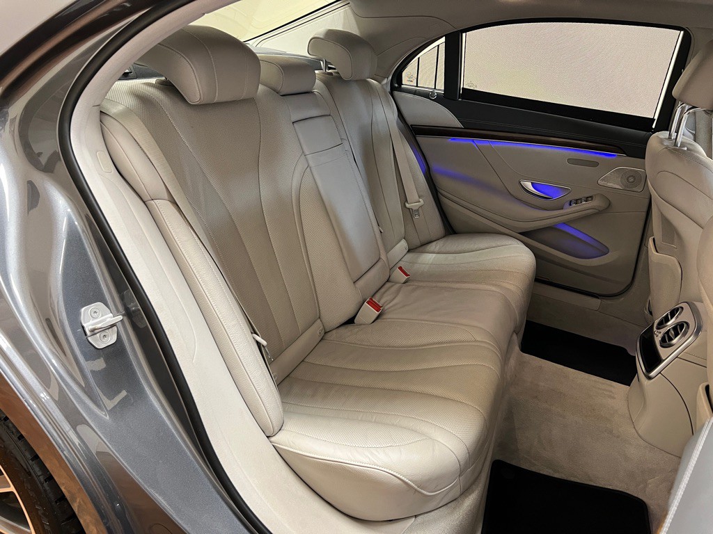 2017 Mercedes-Benz S-Class Image 34