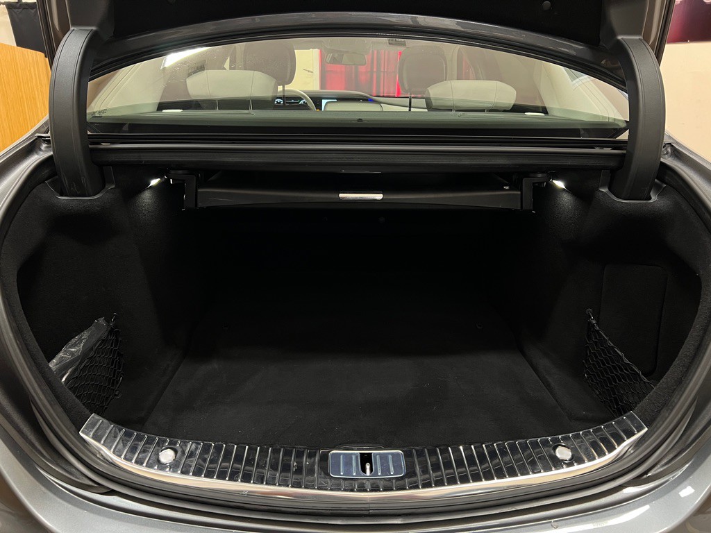 2017 Mercedes-Benz S-Class Image 37