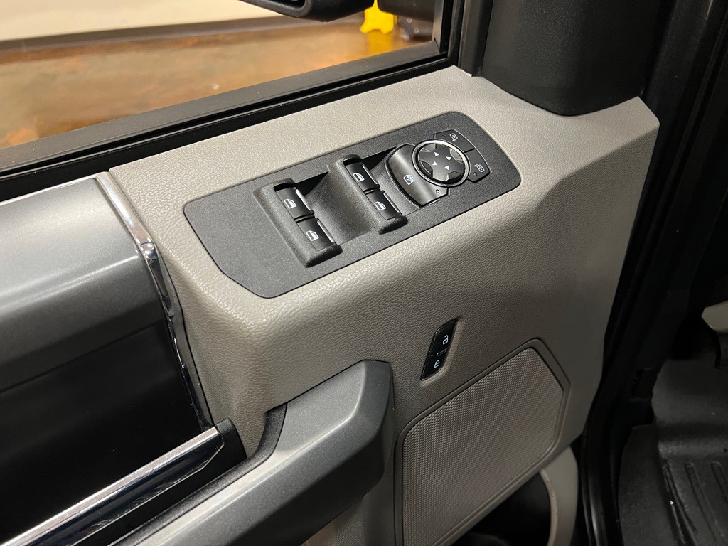2016 Ford F-150 Image 30