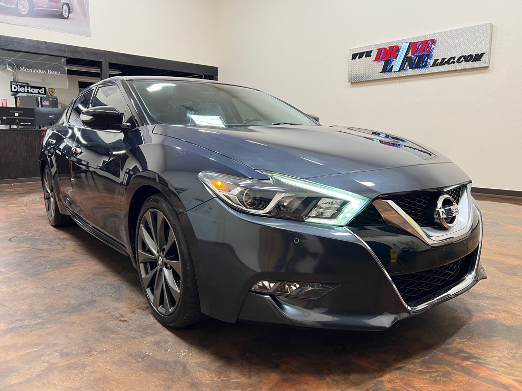 2016 Nissan Maxima Image 3