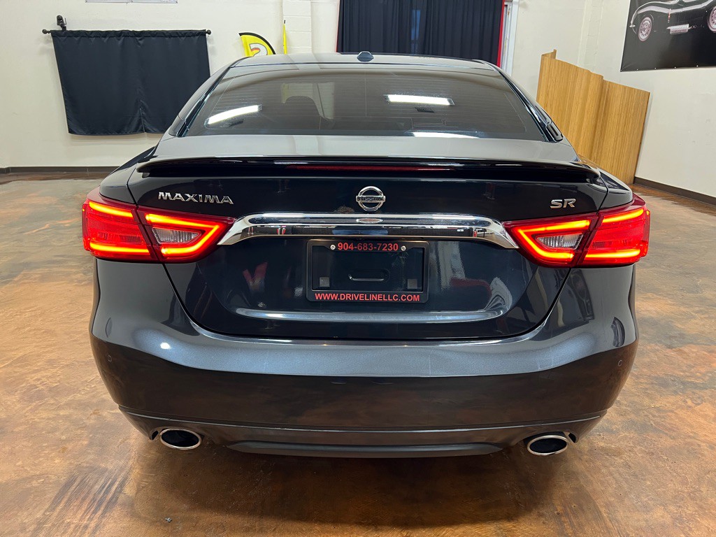 2016 Nissan Maxima Image 8