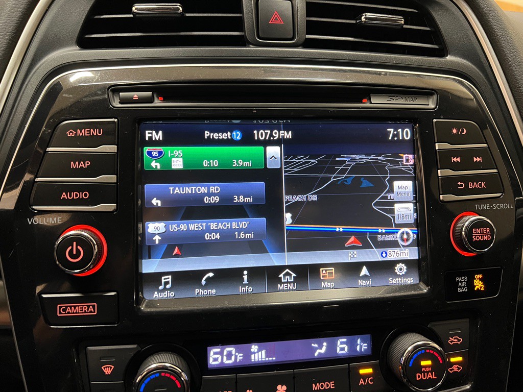 2016 Nissan Maxima Image 23