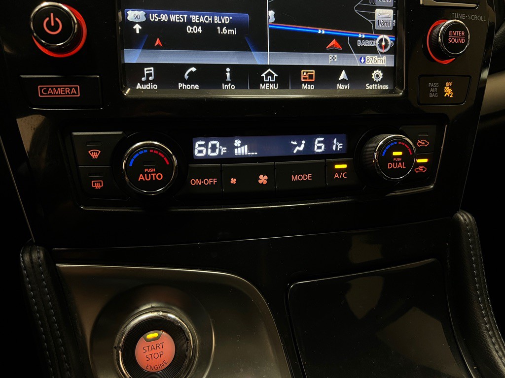 2016 Nissan Maxima Image 25