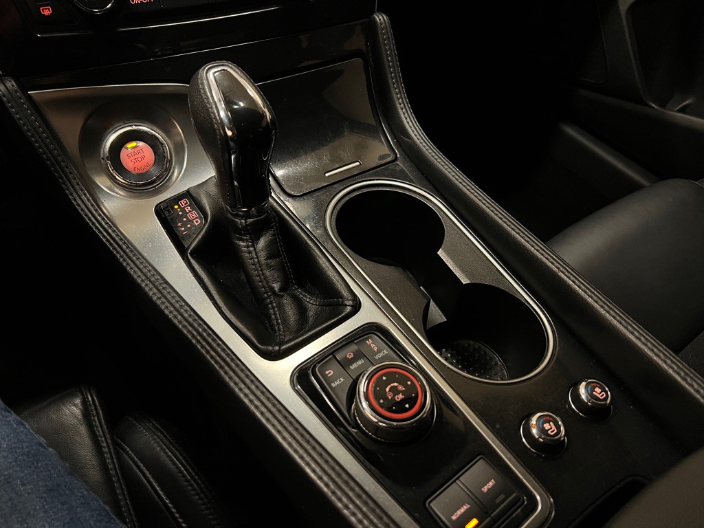 2016 Nissan Maxima Image 27