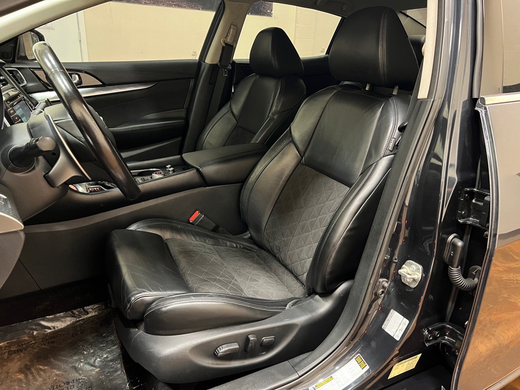 2016 Nissan Maxima Image 29