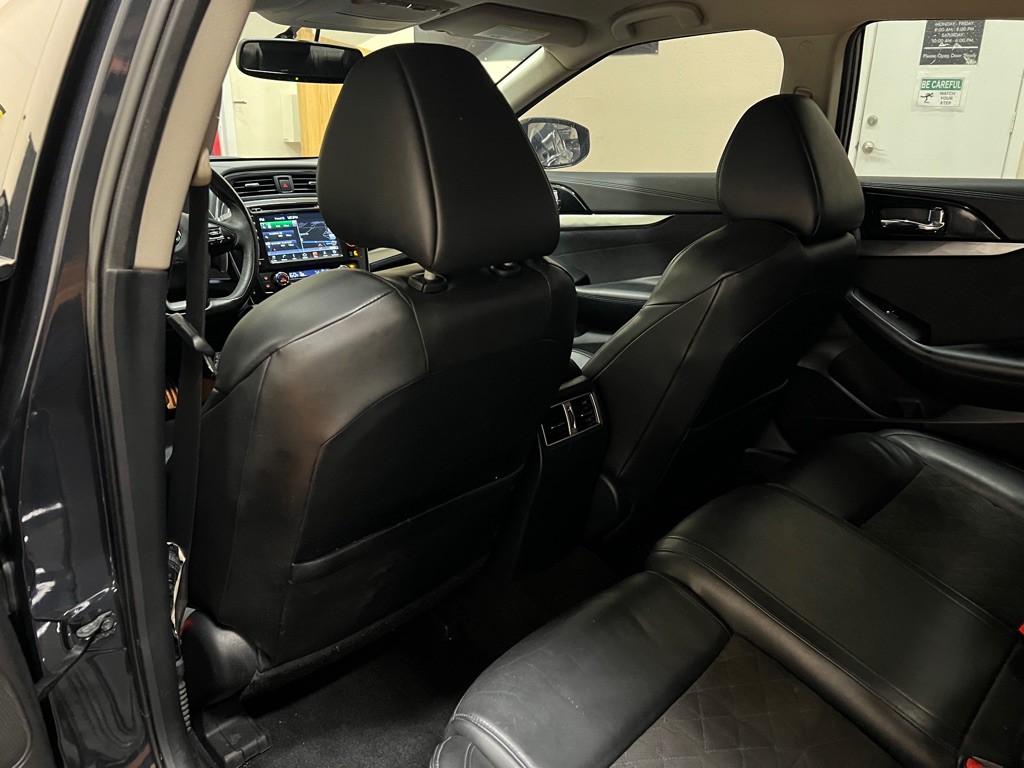 2016 Nissan Maxima Image 30