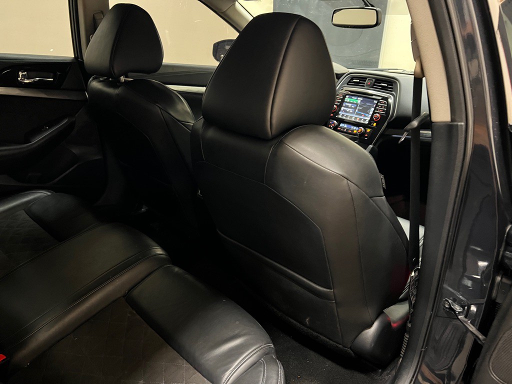 2016 Nissan Maxima Image 33