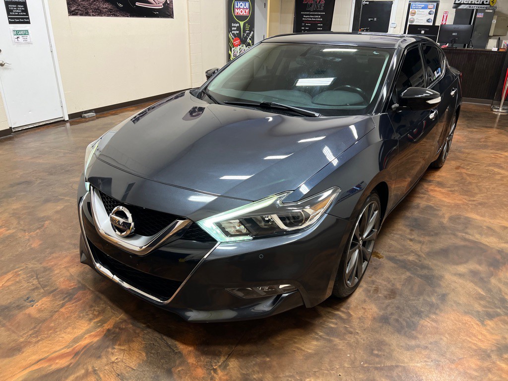 2016 Nissan Maxima Image 45