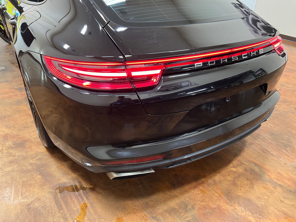 2018 Porsche Panamera Image 43