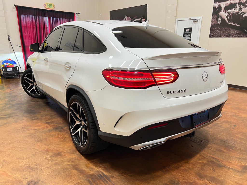 2016 Mercedes-Benz GLE-Class Image 2