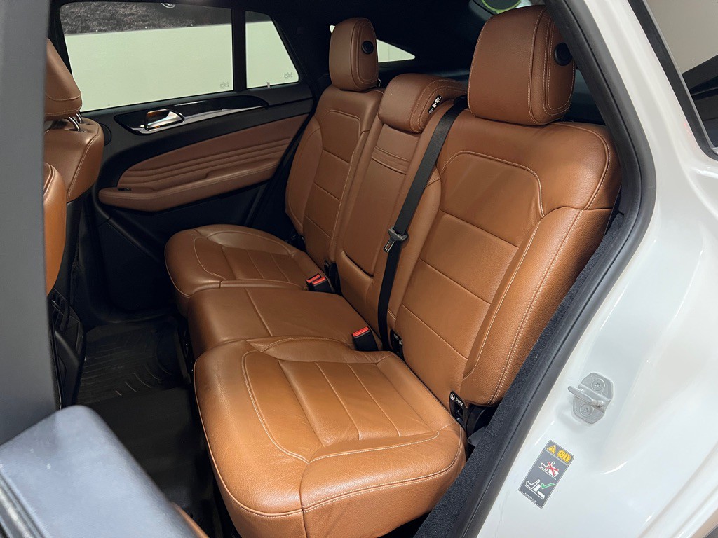 2016 Mercedes-Benz GLE-Class Image 33