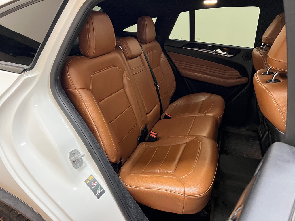 2016 Mercedes-Benz GLE-Class Image 34