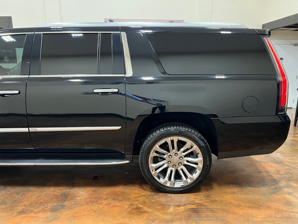2020 Cadillac Escalade Image 7