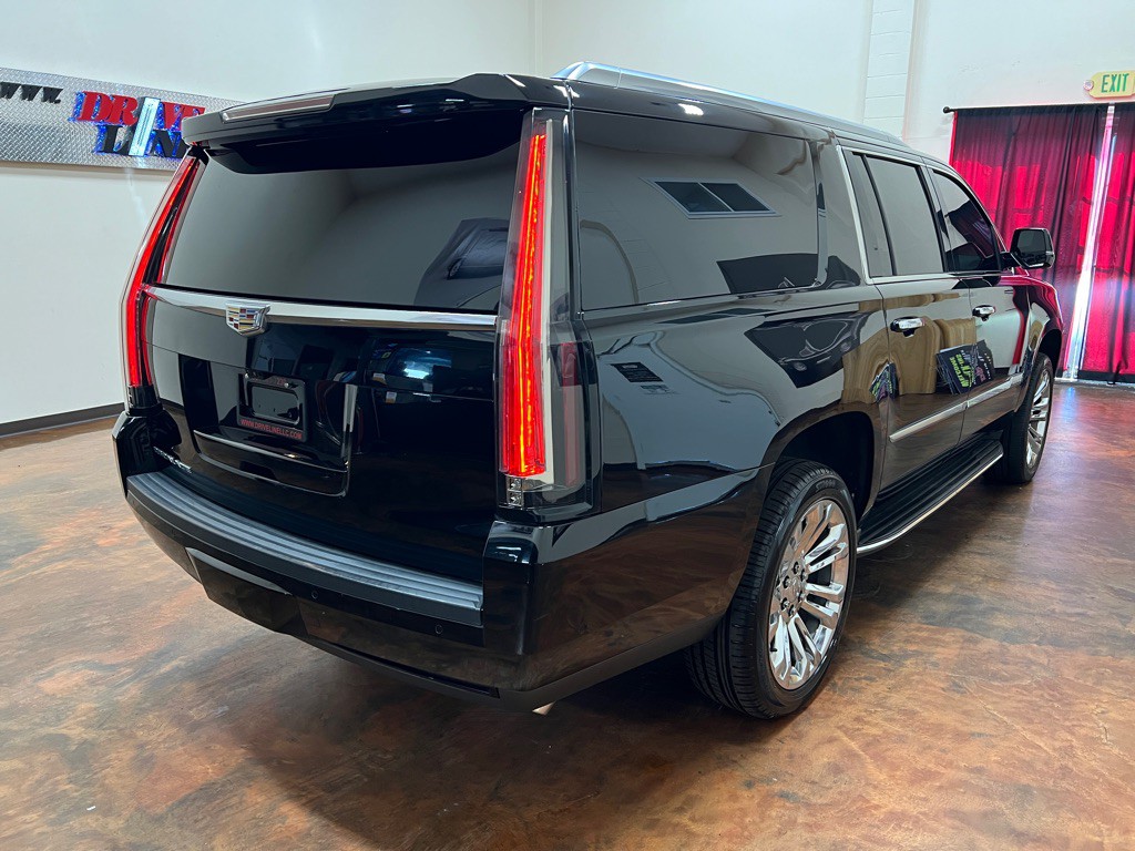 2020 Cadillac Escalade Image 10