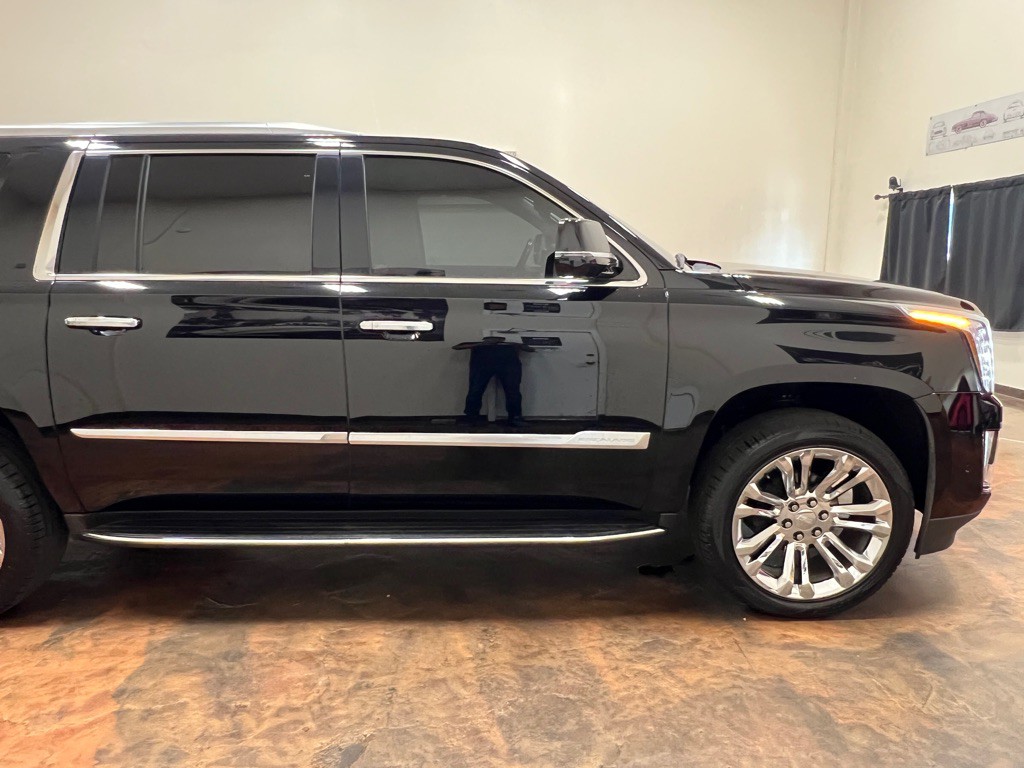 2020 Cadillac Escalade Image 12