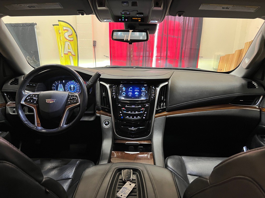 2020 Cadillac Escalade Image 16