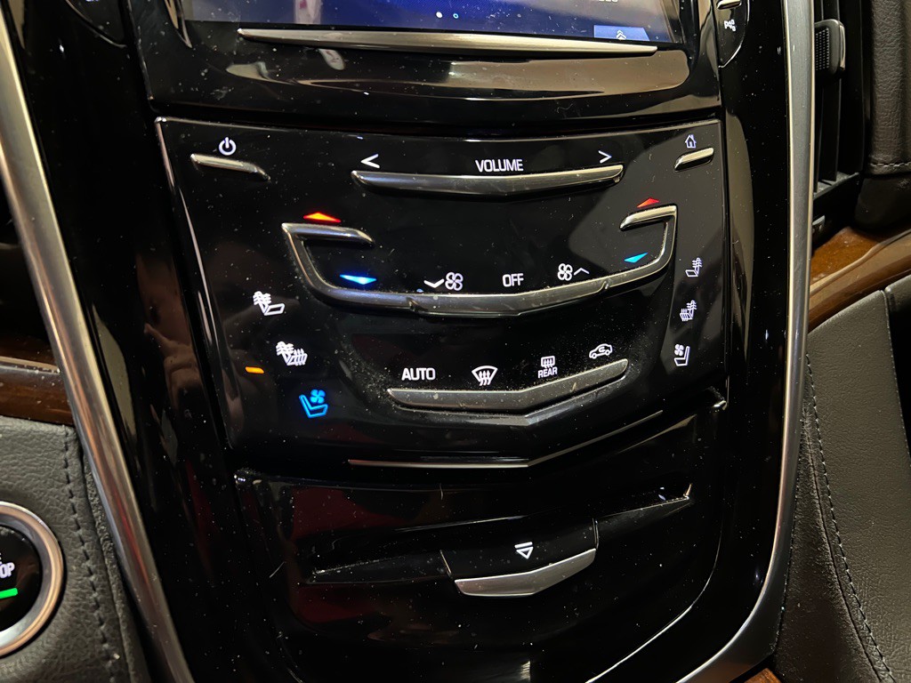 2020 Cadillac Escalade Image 28