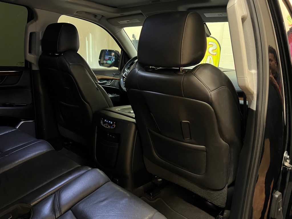 2020 Cadillac Escalade Image 38