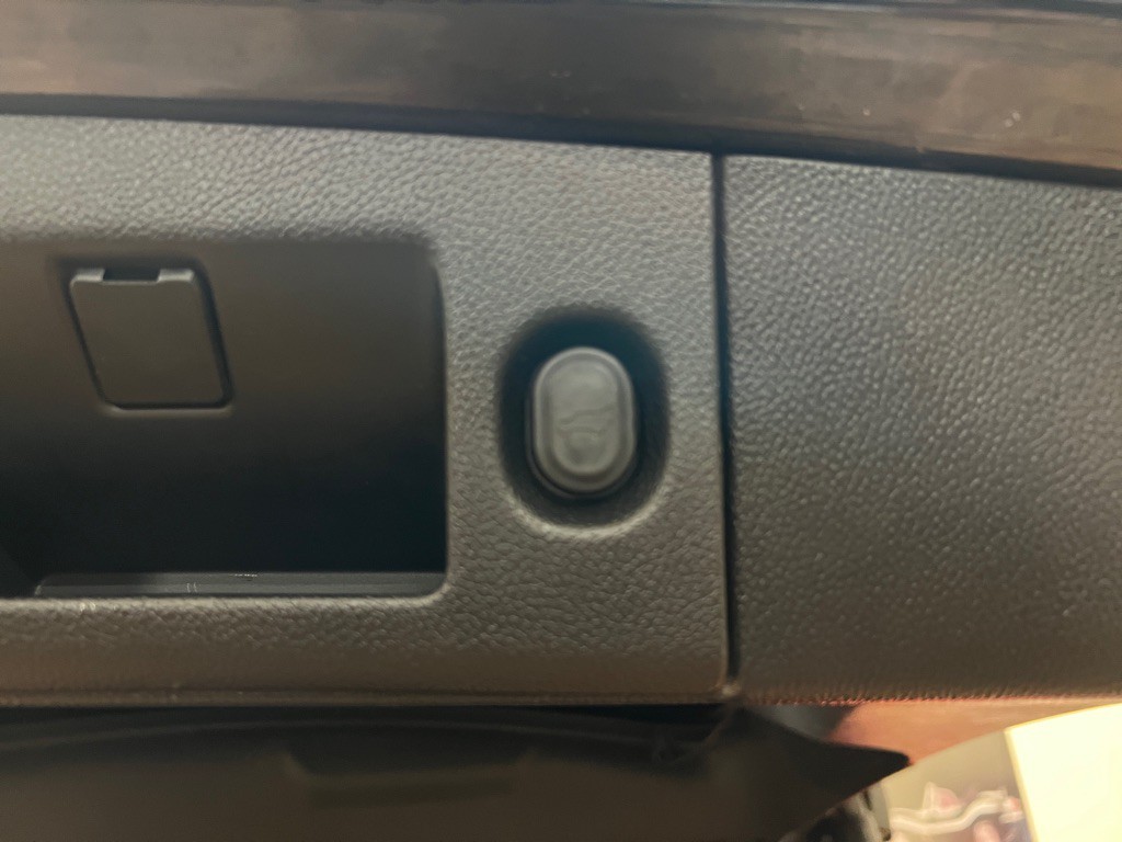 2020 Cadillac Escalade Image 42