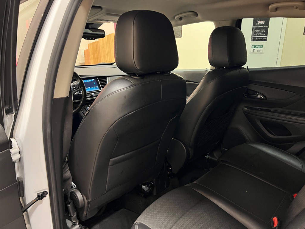 2020 Buick Enclave Image 31