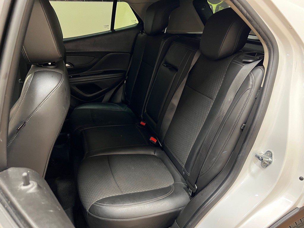 2020 Buick Enclave Image 32