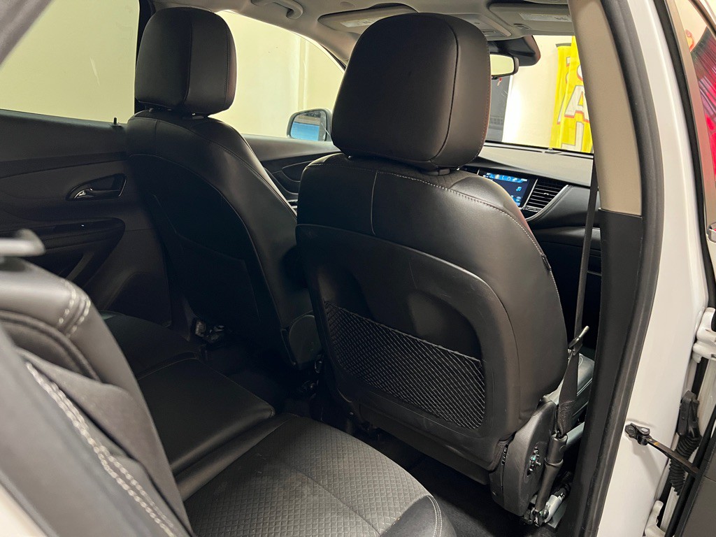 2020 Buick Enclave Image 34