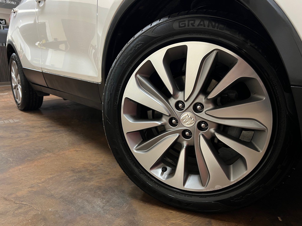 2020 Buick Enclave Image 40