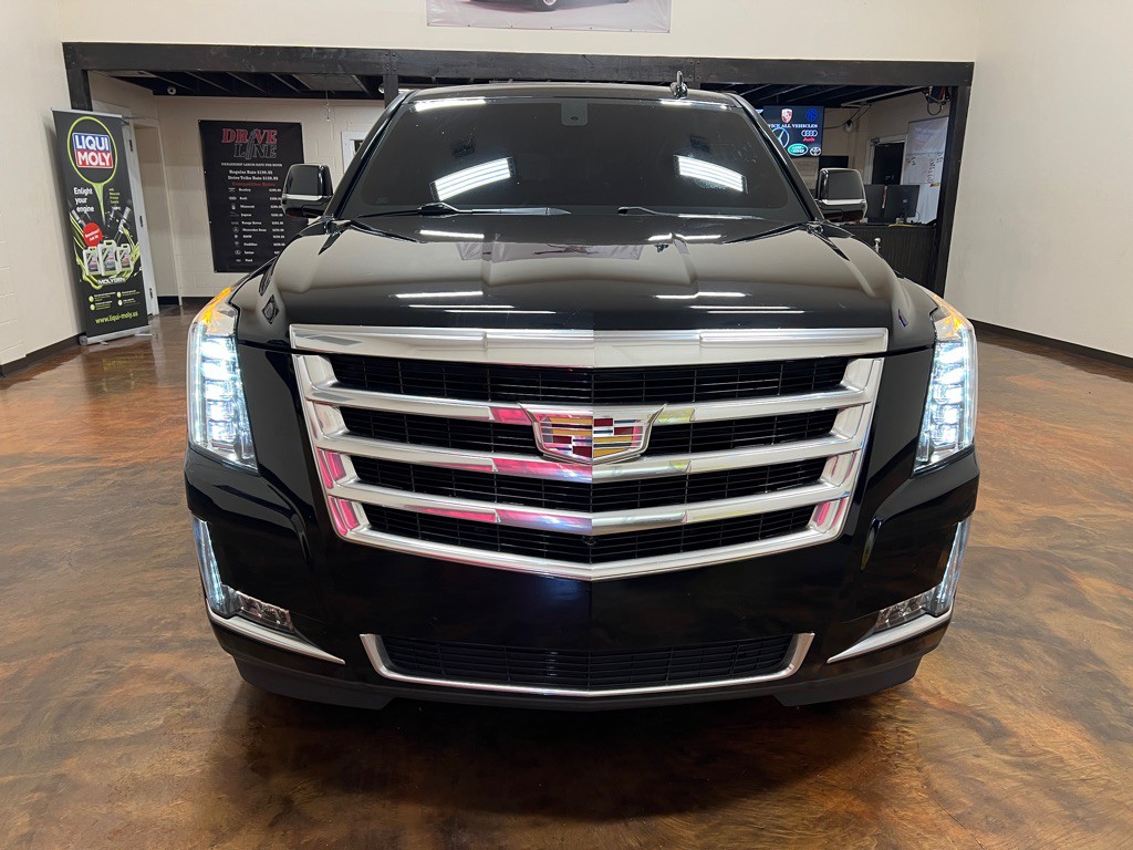 2017 Cadillac Escalade Image 4