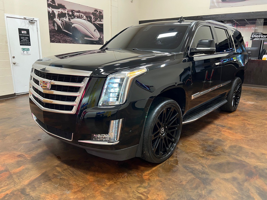 2017 Cadillac Escalade Image 5