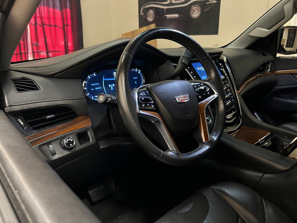 2017 Cadillac Escalade Image 13