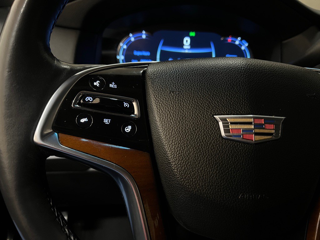 2017 Cadillac Escalade Image 17
