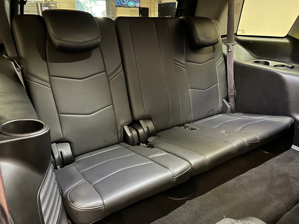 2017 Cadillac Escalade Image 33