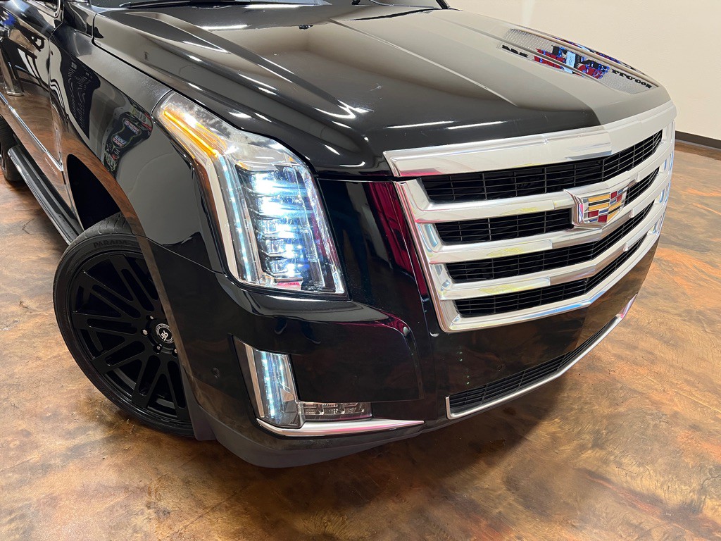 2017 Cadillac Escalade Image 45