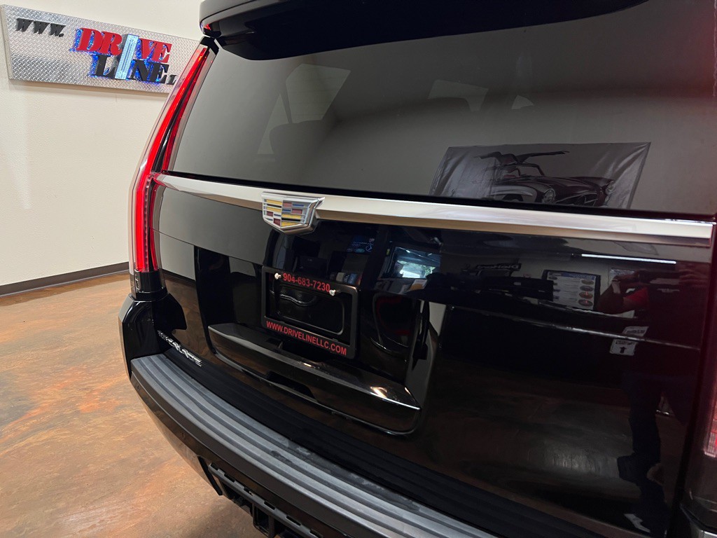 2017 Cadillac Escalade Image 48