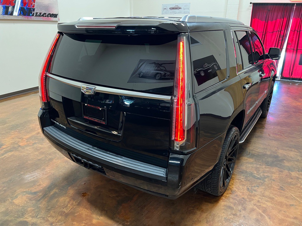 2017 Cadillac Escalade Image 50