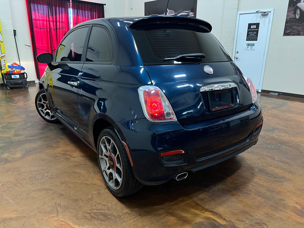 2013 FIAT 500 Image 2