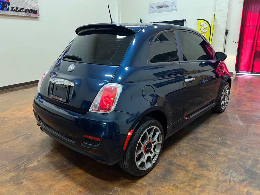 2013 FIAT 500 Image 9
